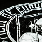 Detalle Camiseta negra Moto Piedra de Cangas | Asturias Encantada