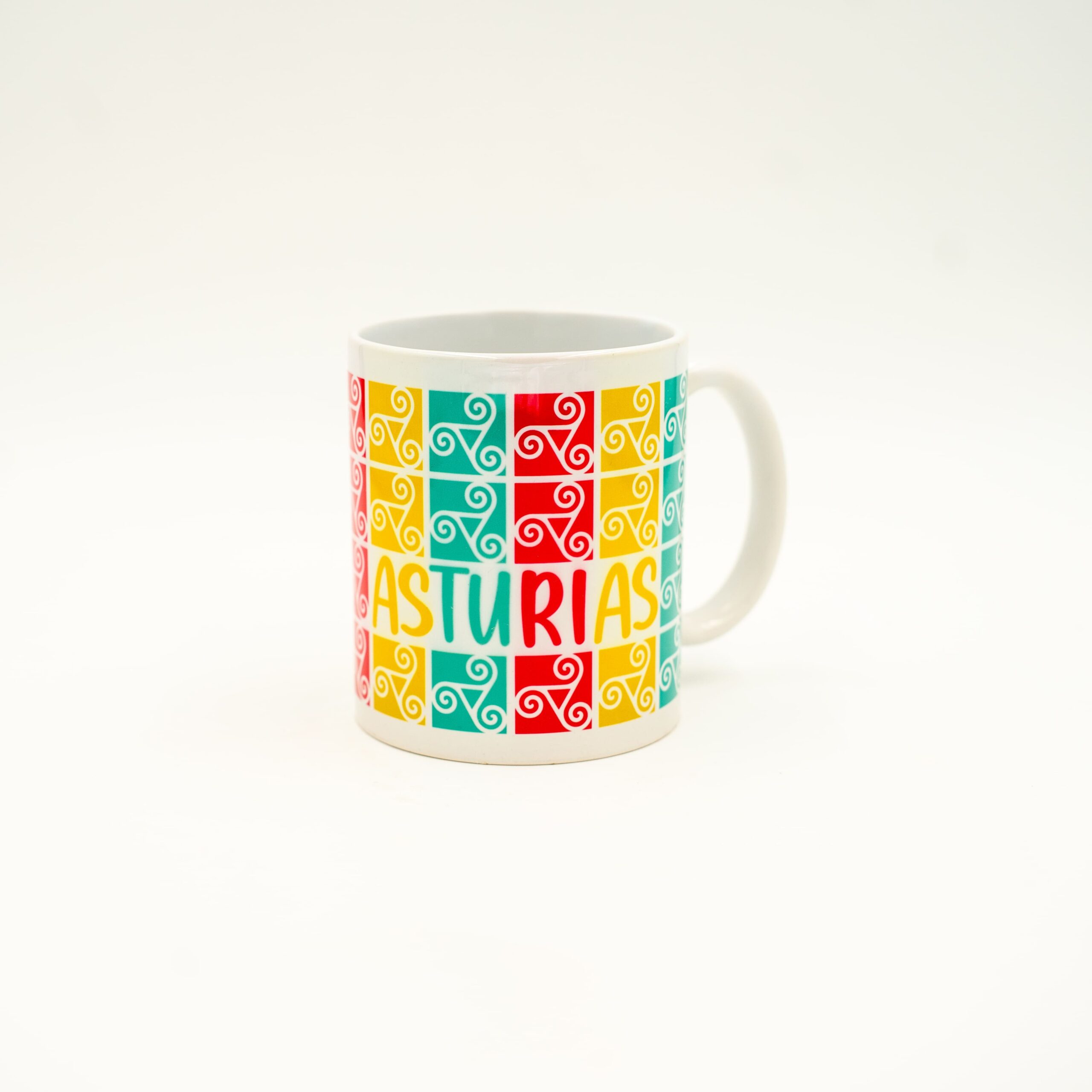 Taza cerámica Trisquelinos Asturias frontal | Asturias Encantada