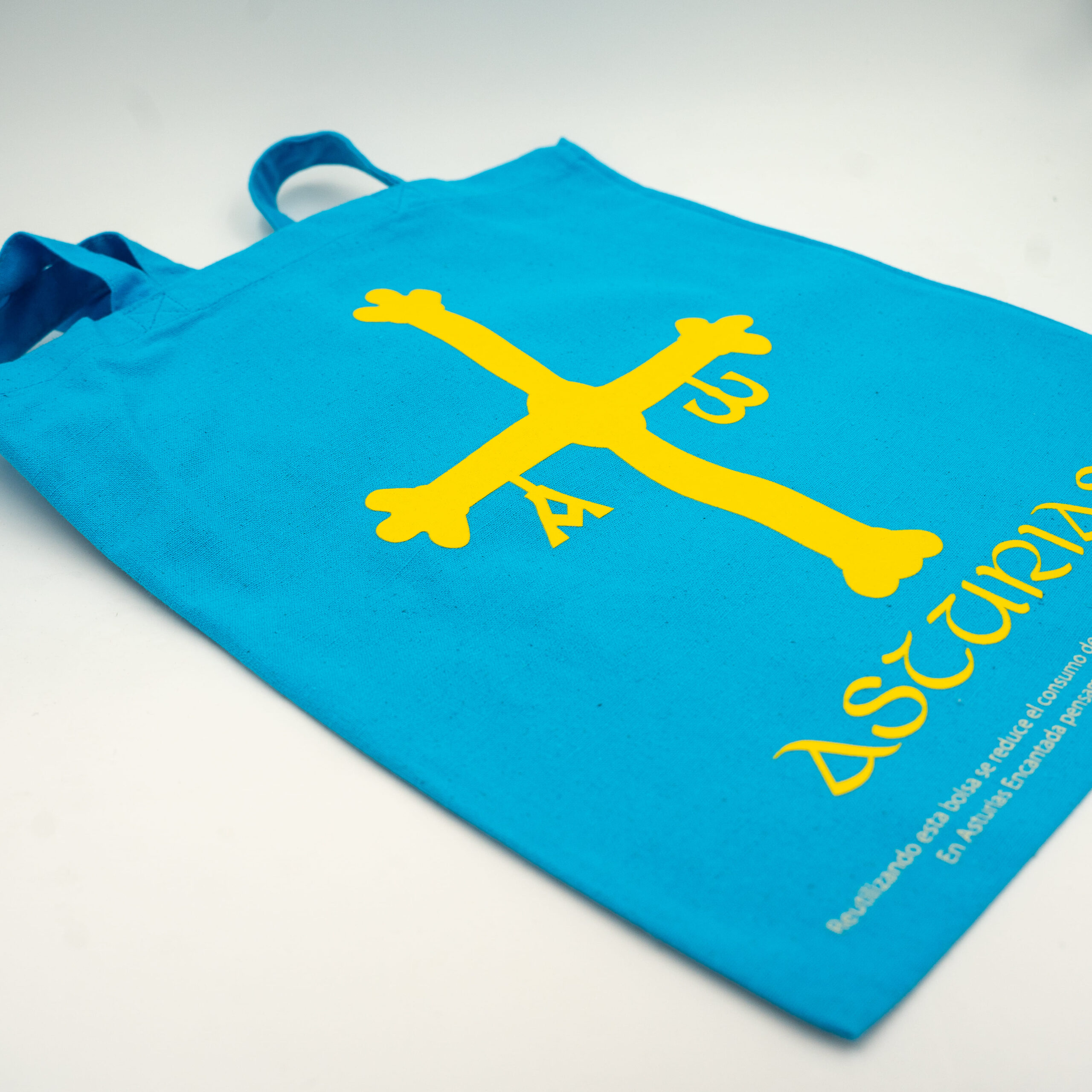Tote bag azul Cruz de la Victoria Asturias frontal | Asturias Encantada