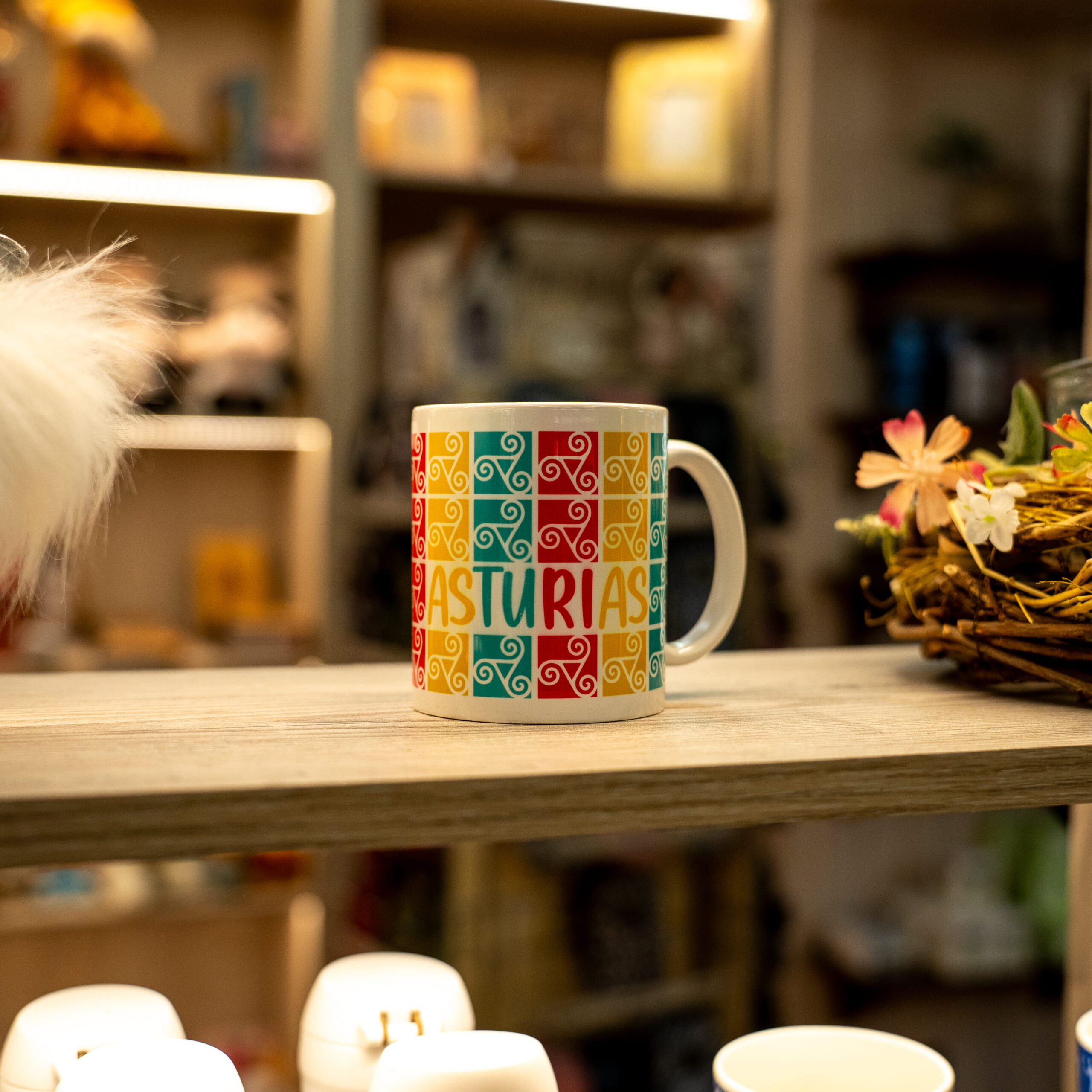 Taza cerámica Trisquelinos Asturias frontal | Asturias Encantada
